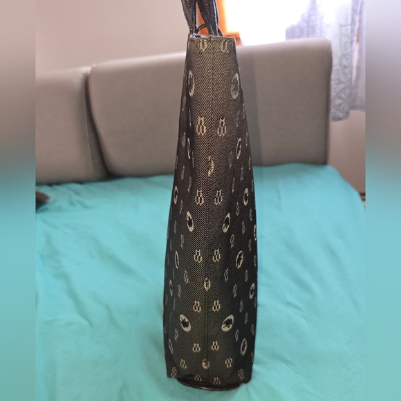 Chic Brown Hunting World Tote Bag - Picture 4 of 9